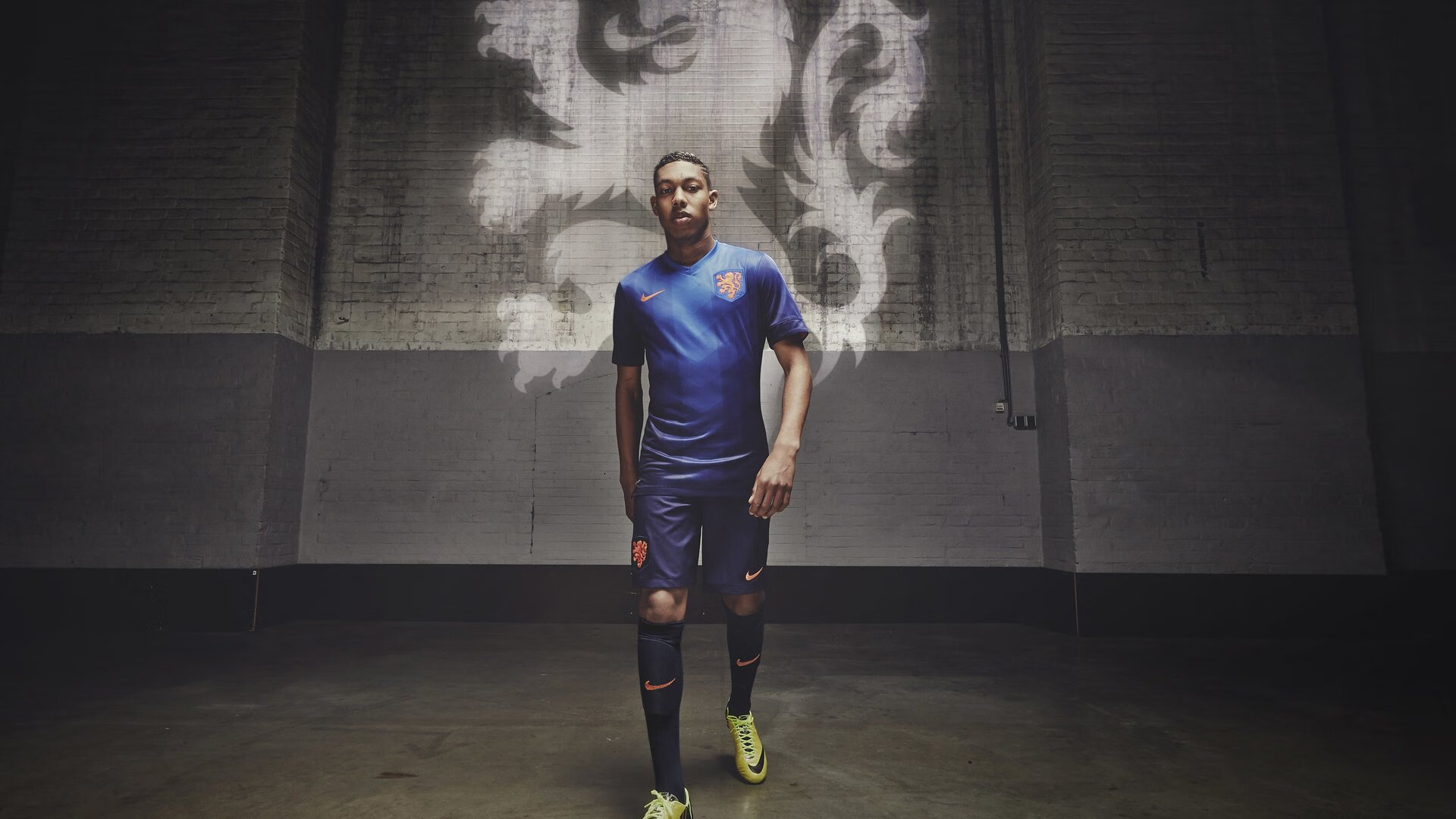 金玟哉的统治艺术,当伊拉克防线在巴西风暴中筑起长城